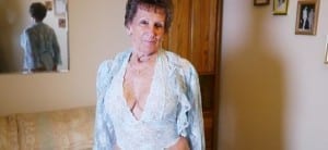 Incroyable: Cette mamie de 80 ans est une"couguar". Elle collectionne plus de 1000 amants (Vidéo)