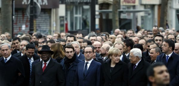Les dirigeants du monde marchent contre le terrorisme à Paris: photos