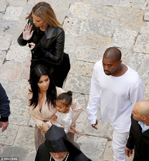 Kanye et Kim font baptiser North West à Jérusalem: photos