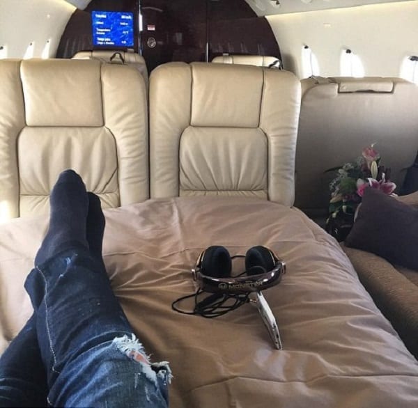 Cristiano Ronaldo nous fait voir à quoi ressemble l’intérieur d'un jet privé de luxe: PHOTO
