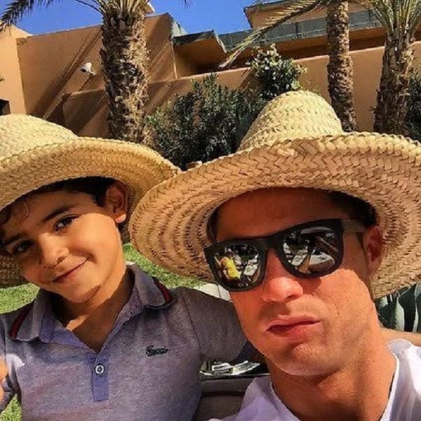 Cristiano Ronaldo ignore les ordres du président du Real Madrid et se rend au Maroc avec sa famille: PHOTOS