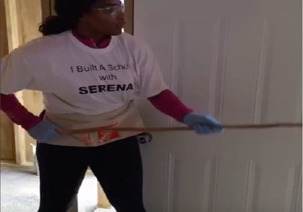Serena Williams fait construire une école en Jamaïque: PHOTOS