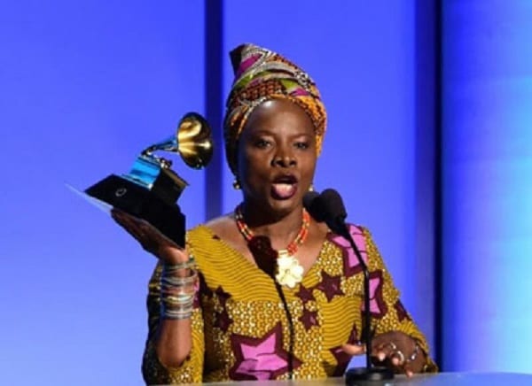 Grammy Awards: La chanteuse Angélique Kidjo sapée à l’Africaine pour la cérémonie: PHOTOS