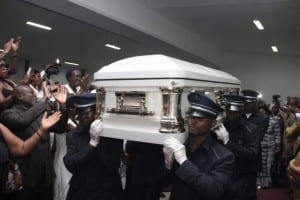 Côte d'Ivoire: Papa Wemba reçoit un dernier grand hommage, découvrez quelques images pleines d'émotion