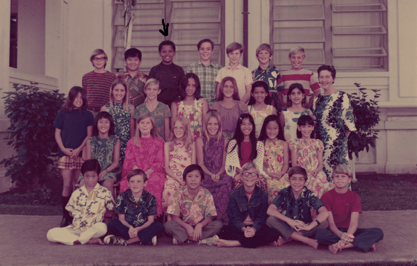 Obama poste une ancienne photo de sa classe primaire