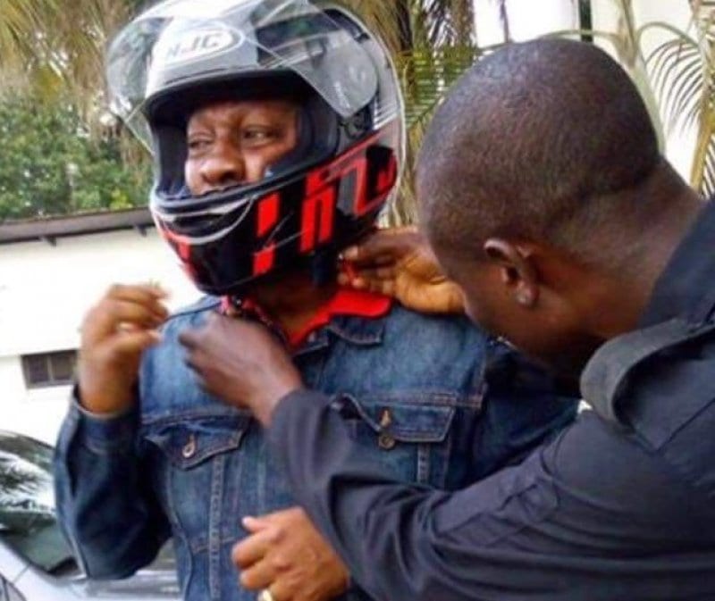 Quand le président ghanéen, John Mahama roule à moto: PHOTO+VIDÉO