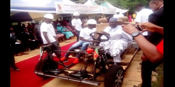 Une voiture écologique fabriquée par des étudiants Camerounais – AfrikMag