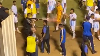 un policier tire sur un footballeur au Bresil